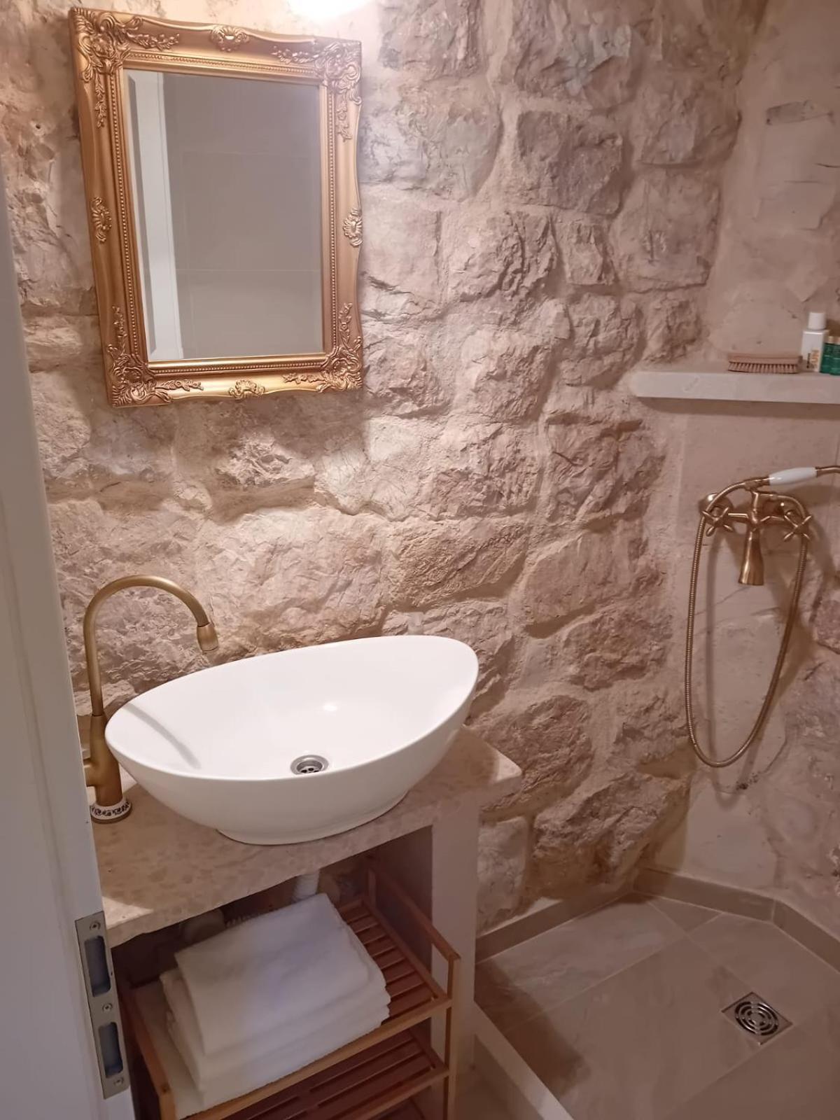 Holiday Home Mimara Korusce Luaran gambar